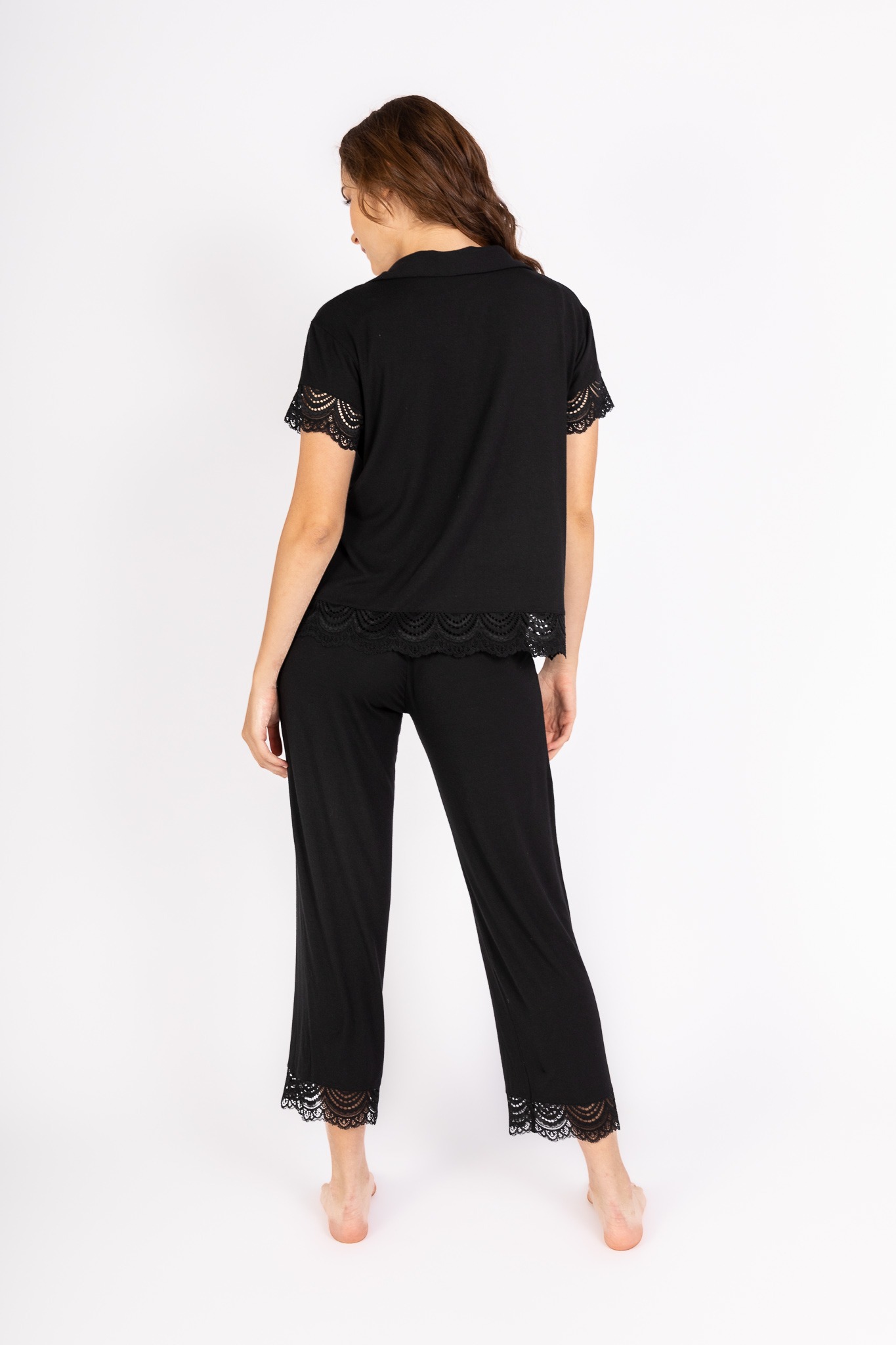 Launched in Singapore in Dec 2020, Rawbought is adding black to its popular lace collection, the Carezza lace collection.